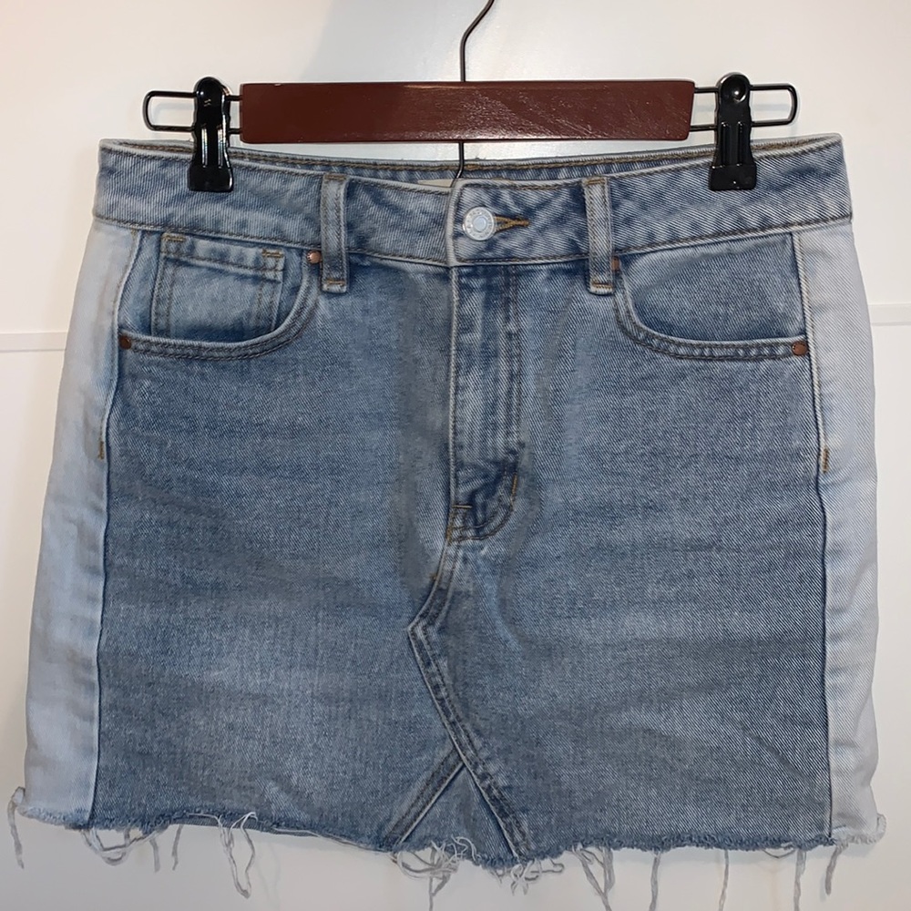 Pacsun Denim Mini Skirt. Size 27.